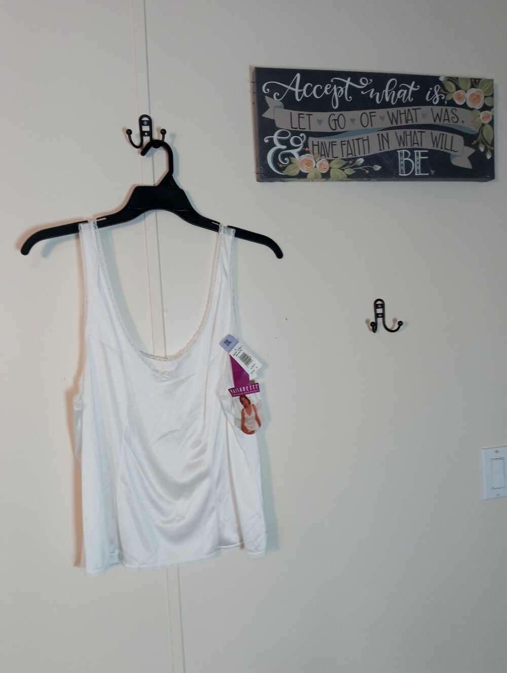 NWT Vassarette White 2X Top Half Slip